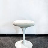 Sgabello girevole tulip di eero saarinen per knoll  1957