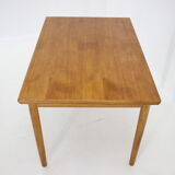 1960s Danish Extendable Dining Table in Oak