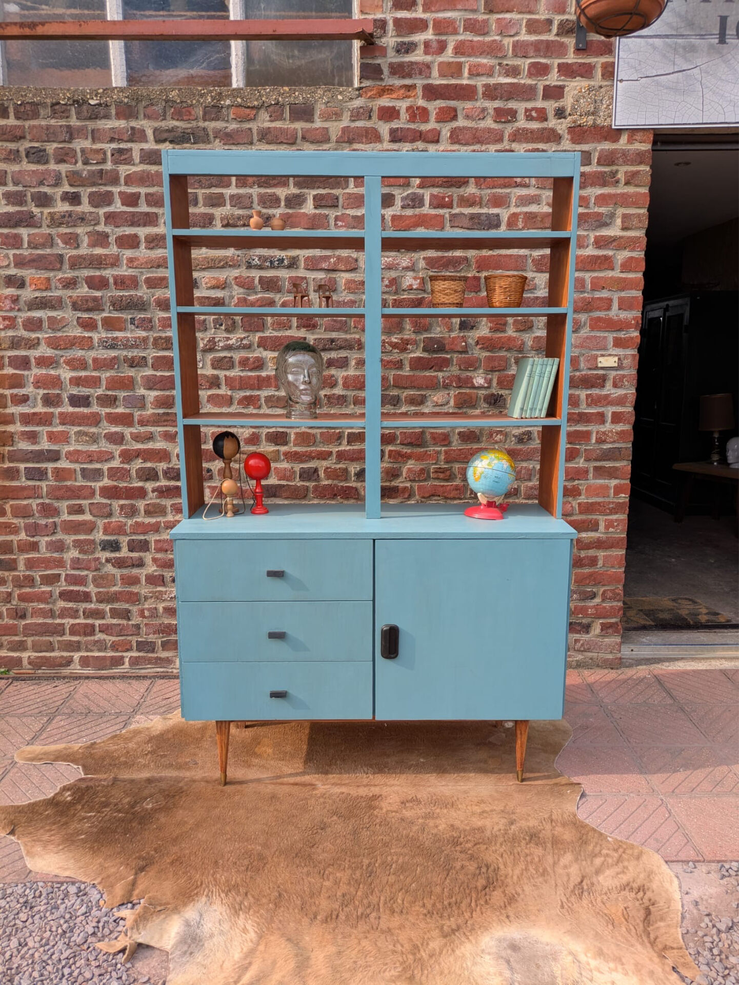 Buffet vintage peint