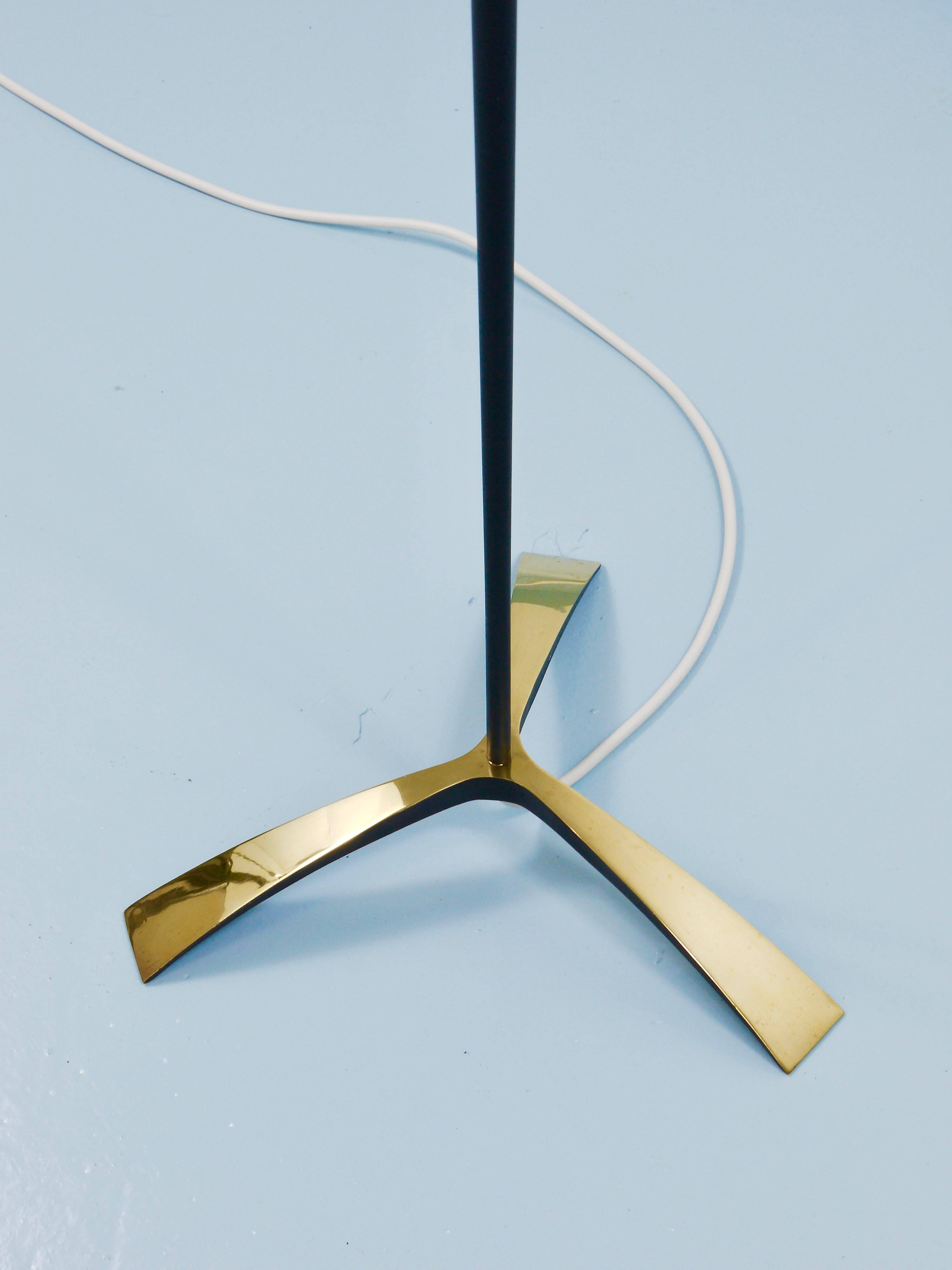 Mid-Century brass floor lamp by Rupert Nikoll, manual switch by Carl Aubock, Austria, 1950.