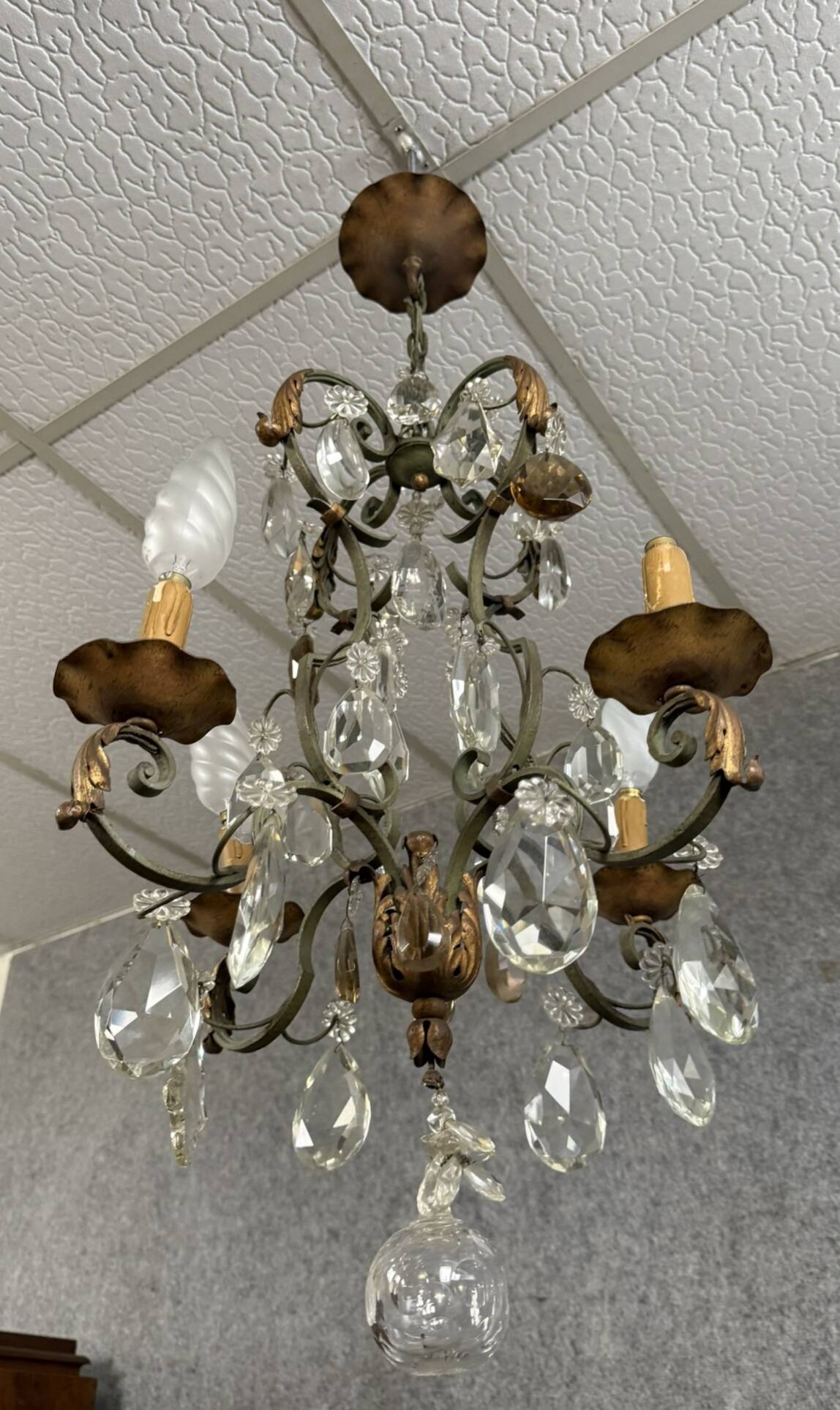 Venetian chandelier with gold and lacquered metal tassels, circa 1940