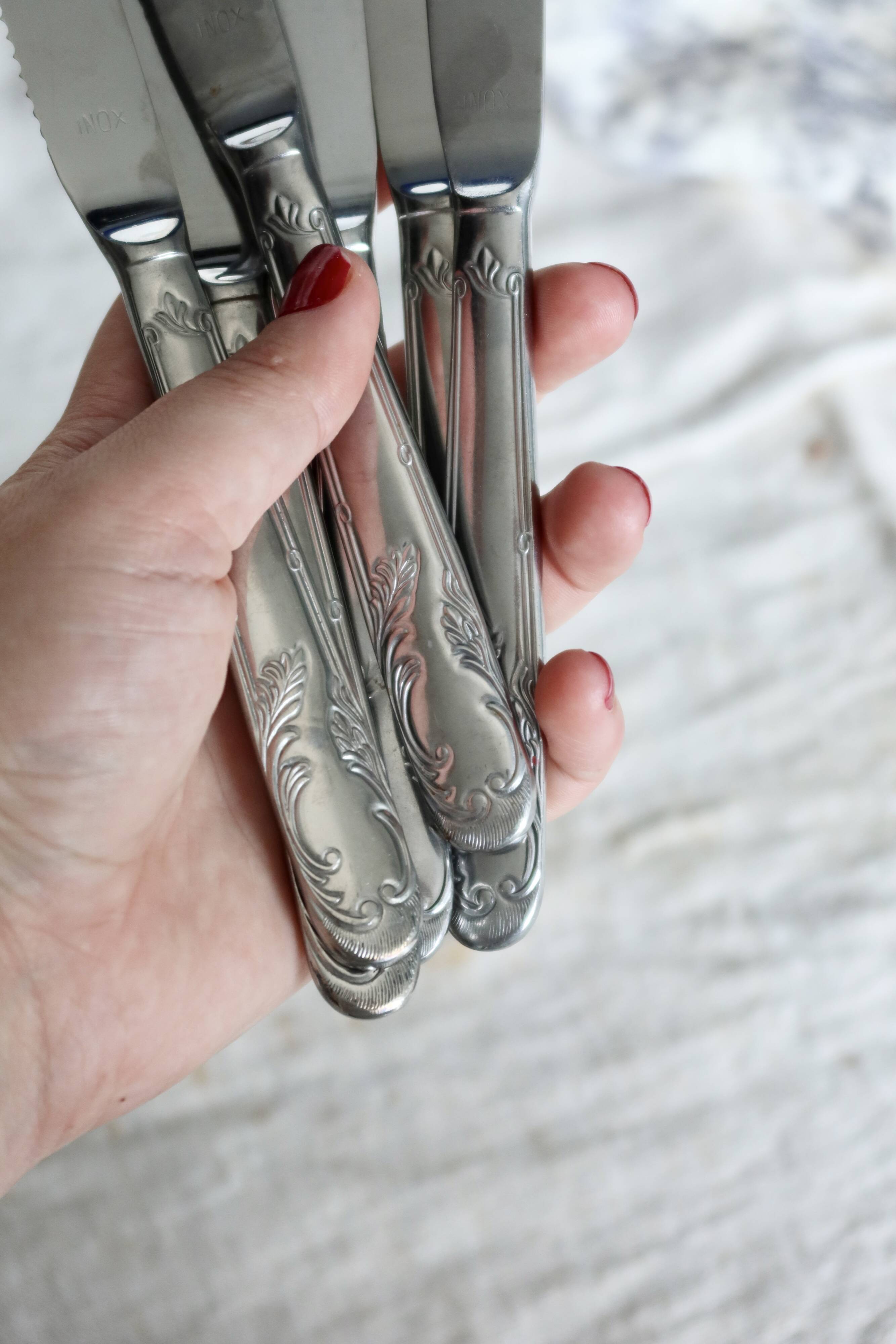 6 antique stainless steel knives - Foliage design