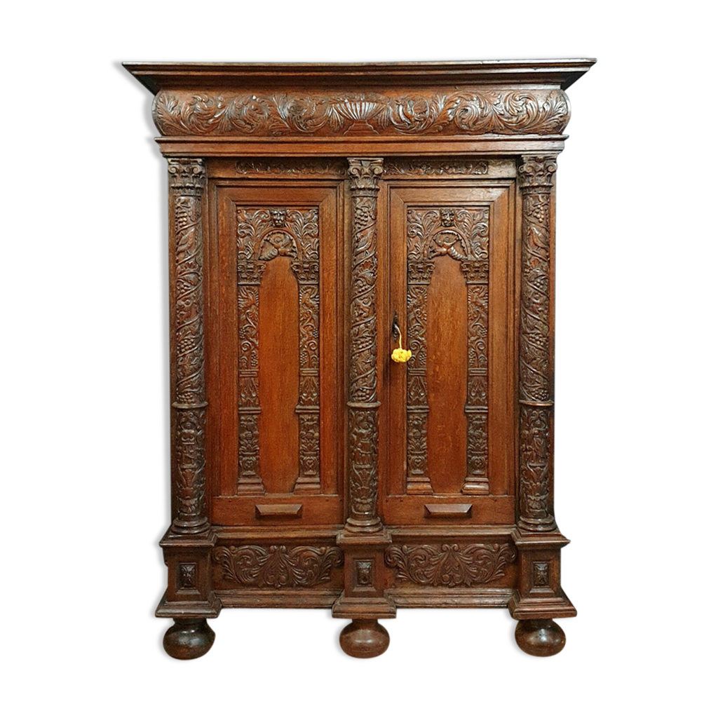 Armoire Rhénane Renaissance de la fin du XVIIe siècle en chêne Selency