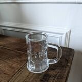 Verres à liqueur en forme de choppe