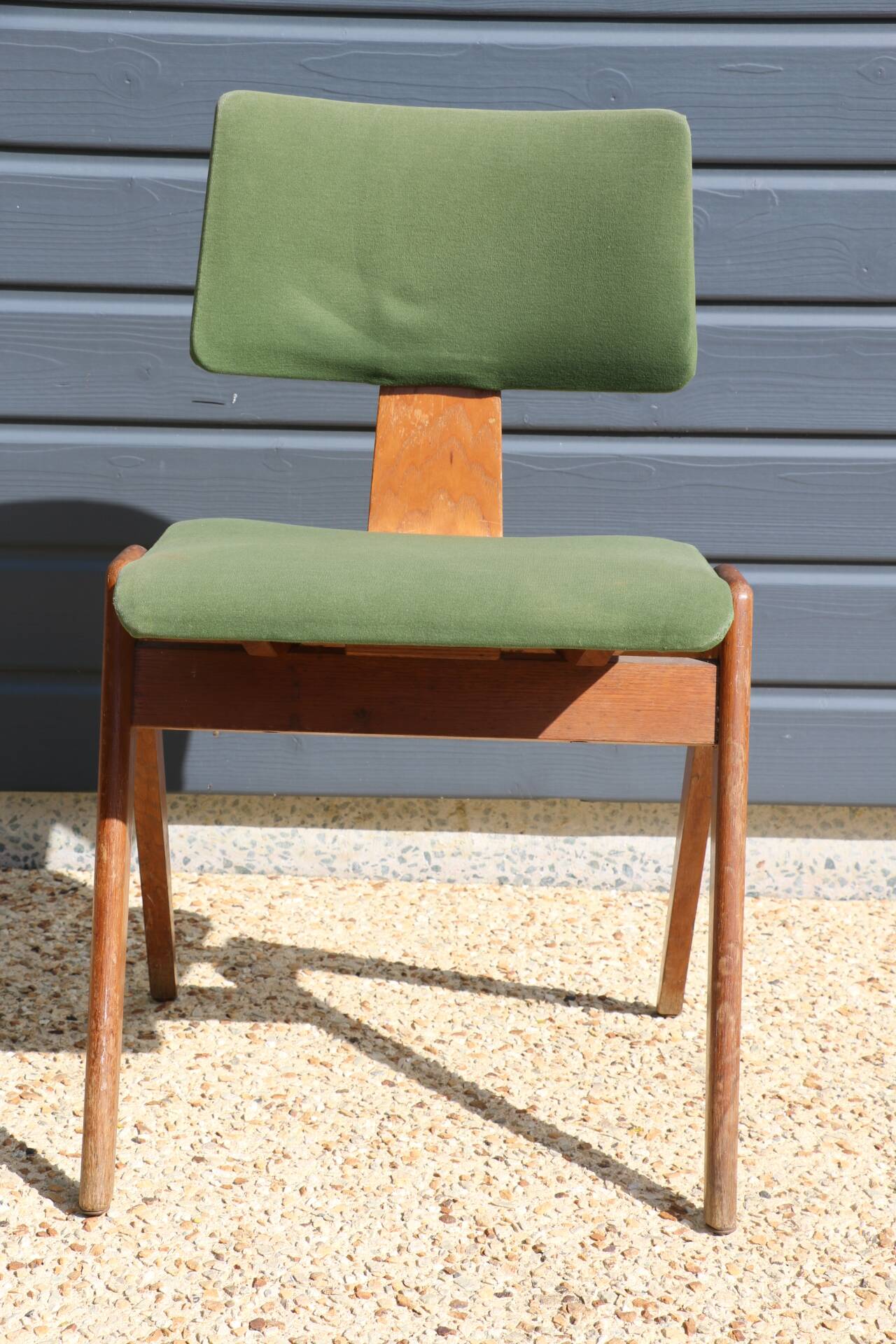 Robin Day chair "HILLESTAK" 1950 green