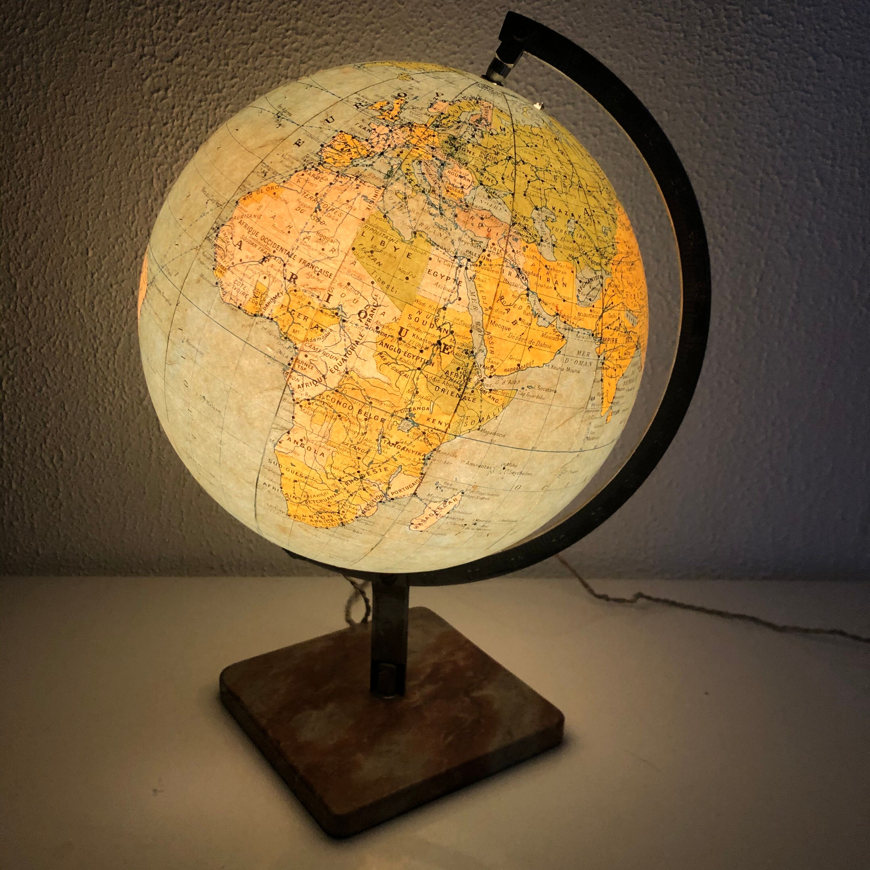Globe Earth Vindrinet vintage marble glass 1940 - 36 cm