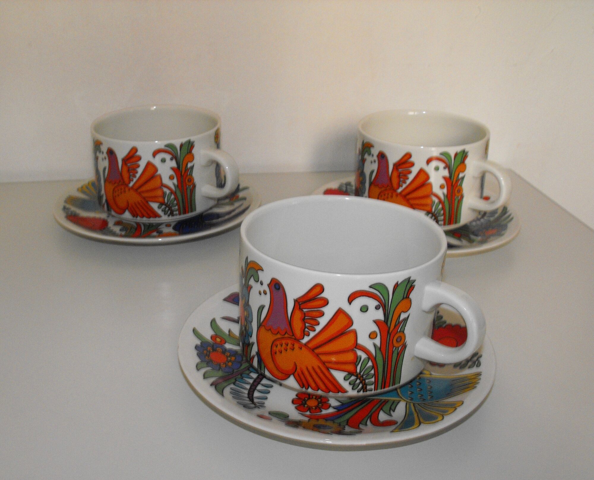 Set 2 cups and under cups to chocolate acapulco de villeroy & boch + 1 offered.