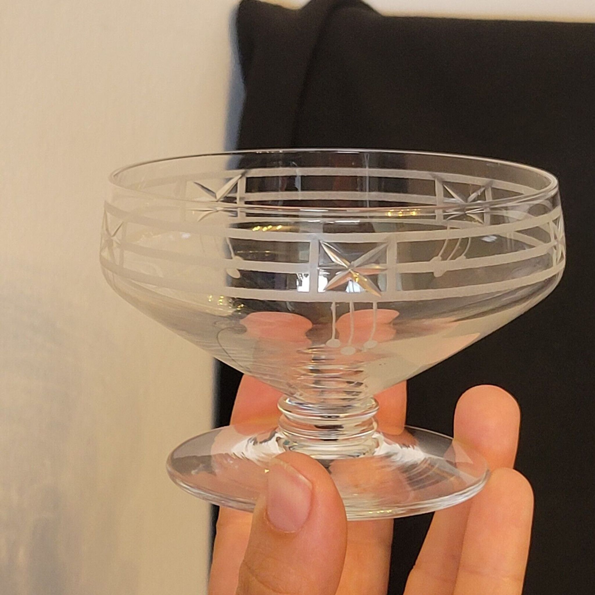 9 old champagne glasses in cut crystal and engraved art deco