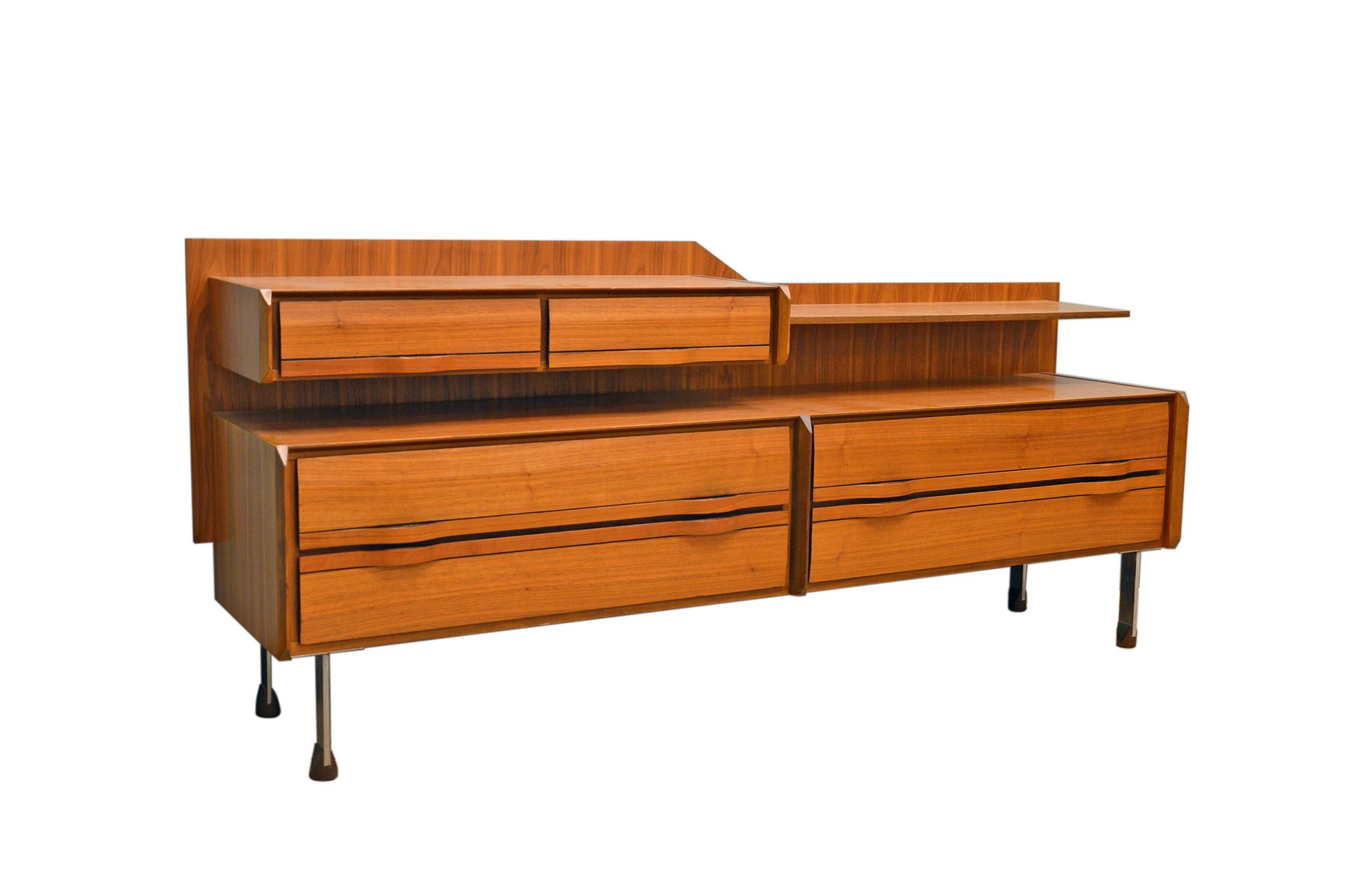 Enfilade par la sorgente dei mobili, 1960