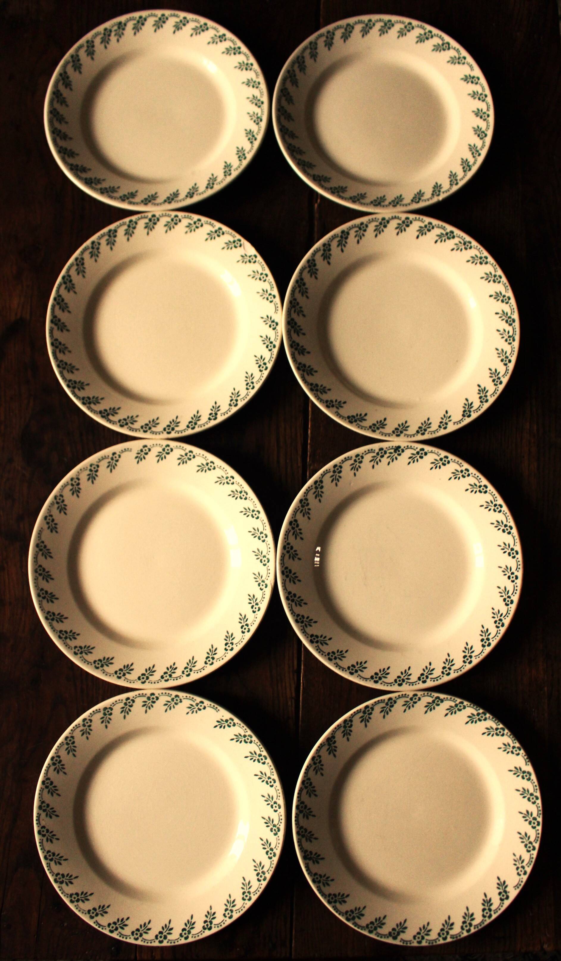 A set of 8 small plates Terre de Fer flowers green Choisy le Roi