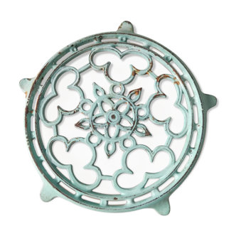 Water green cast iron underside