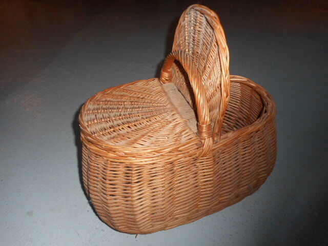 Chestnut 1940' picnic basket
