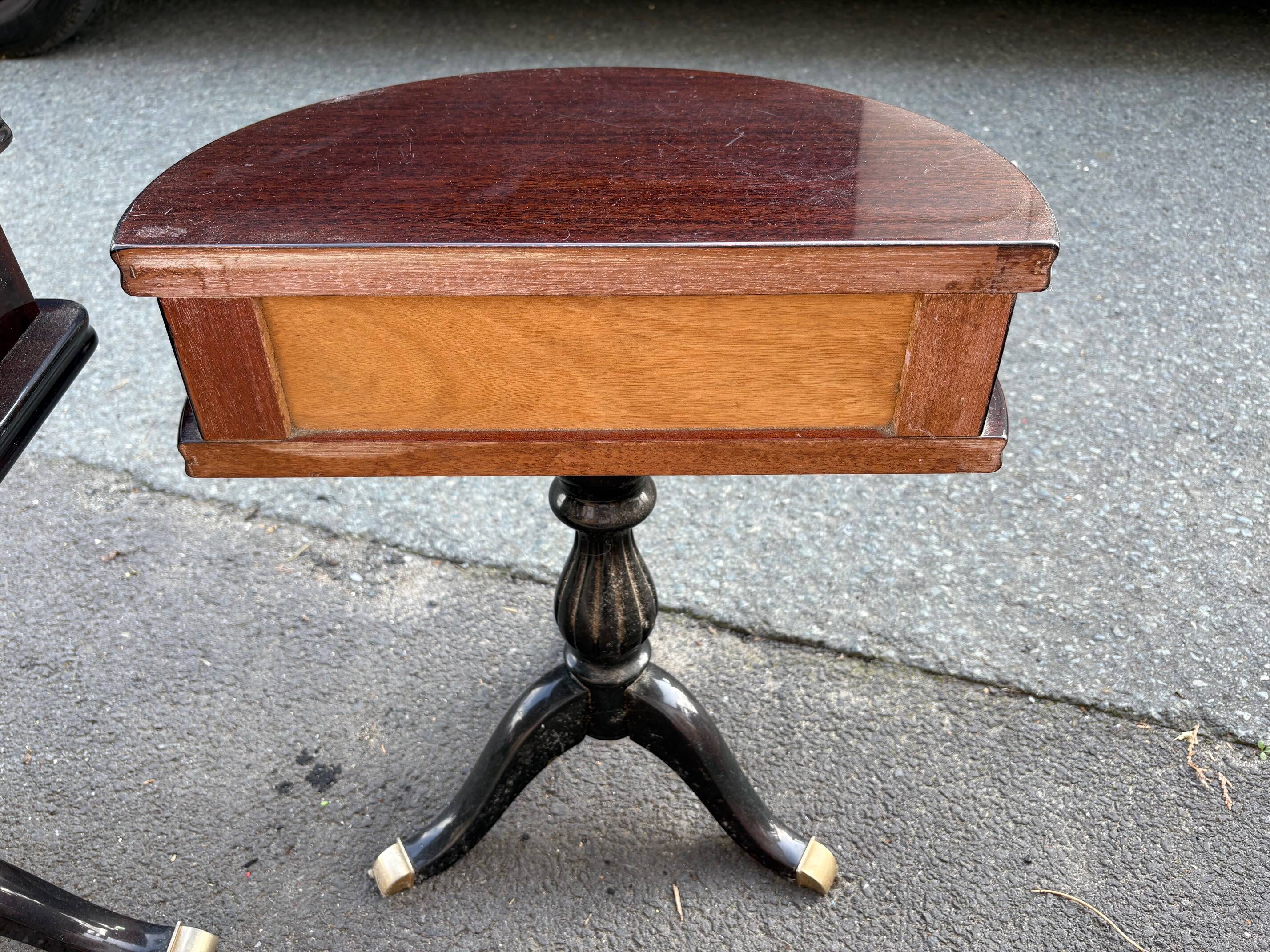 Vintage 1960s triptych hairdresser in mahogany – signed G. Blouin Nantes