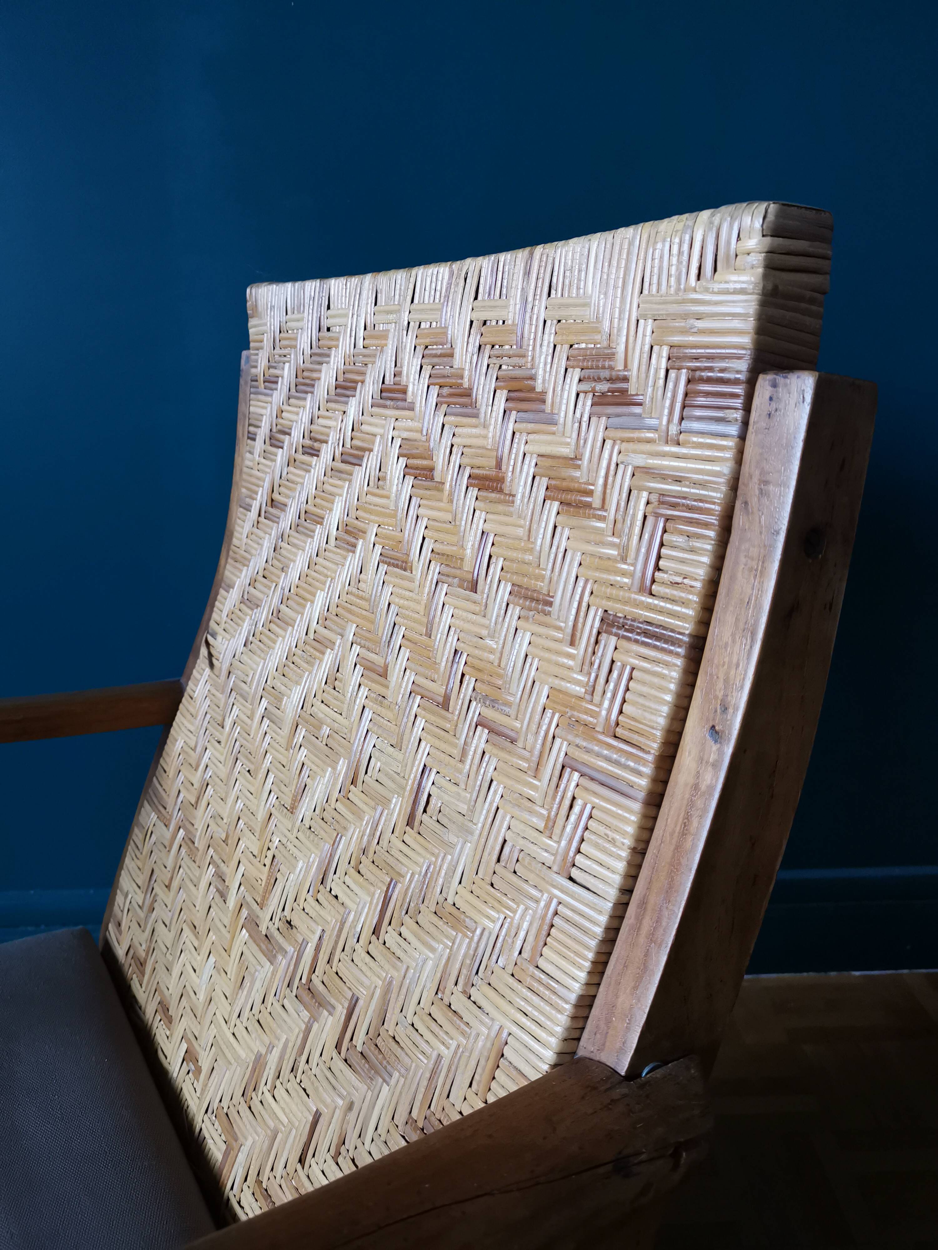 Fauteuil en teck et rotin style colonial indonésien