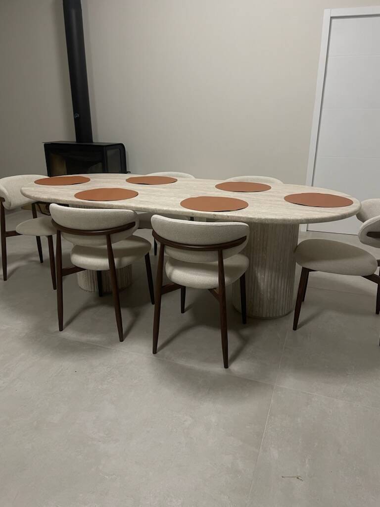 Dining table in travertine
