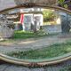 Ancien miroir ovale décor floral
