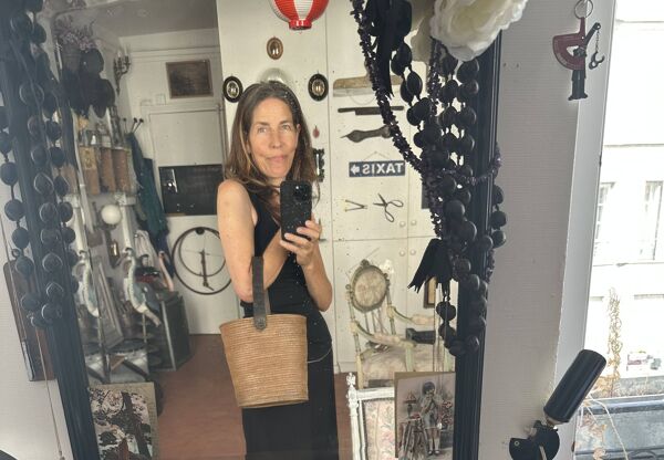 Ancien sac panier en vannerie, bois et cuir, XIXe siècle