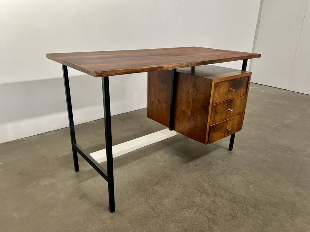 Bureau en palissandre à caisson suspendu