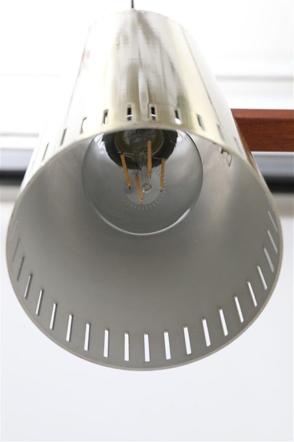 Rare lampe suspendue "Cylinder III" par Jo Hammerborg pour Fog & Mørup / années 1960 / design danois moderne du milieu du siècle / Teck / Laiton