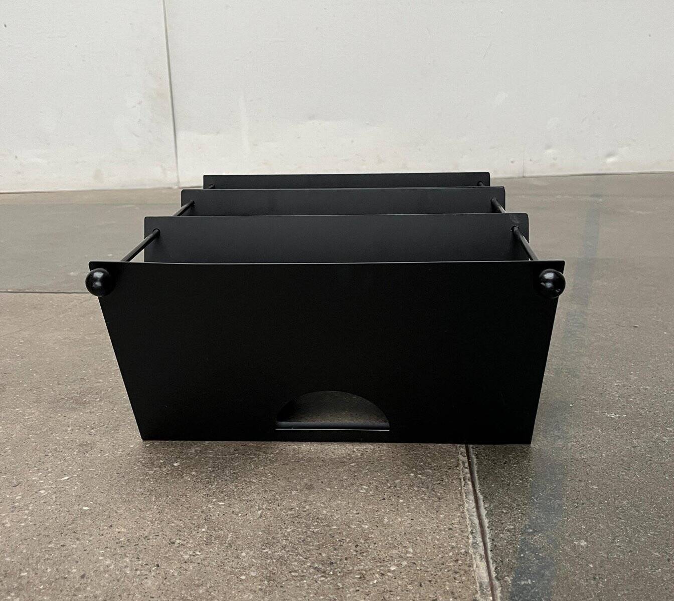 Postmodern Italian metal magazine rack, 1980s