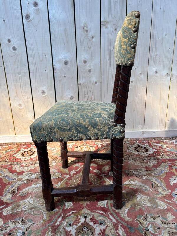 Série de 10 chaises de style Louis XIII