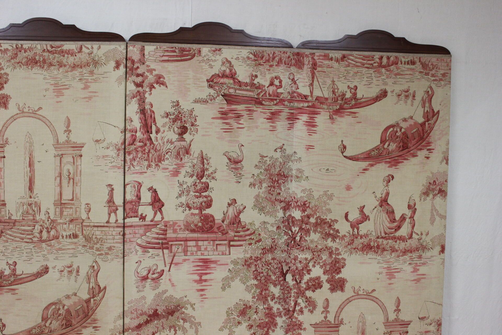 Screen four prentals of jouy canvas
