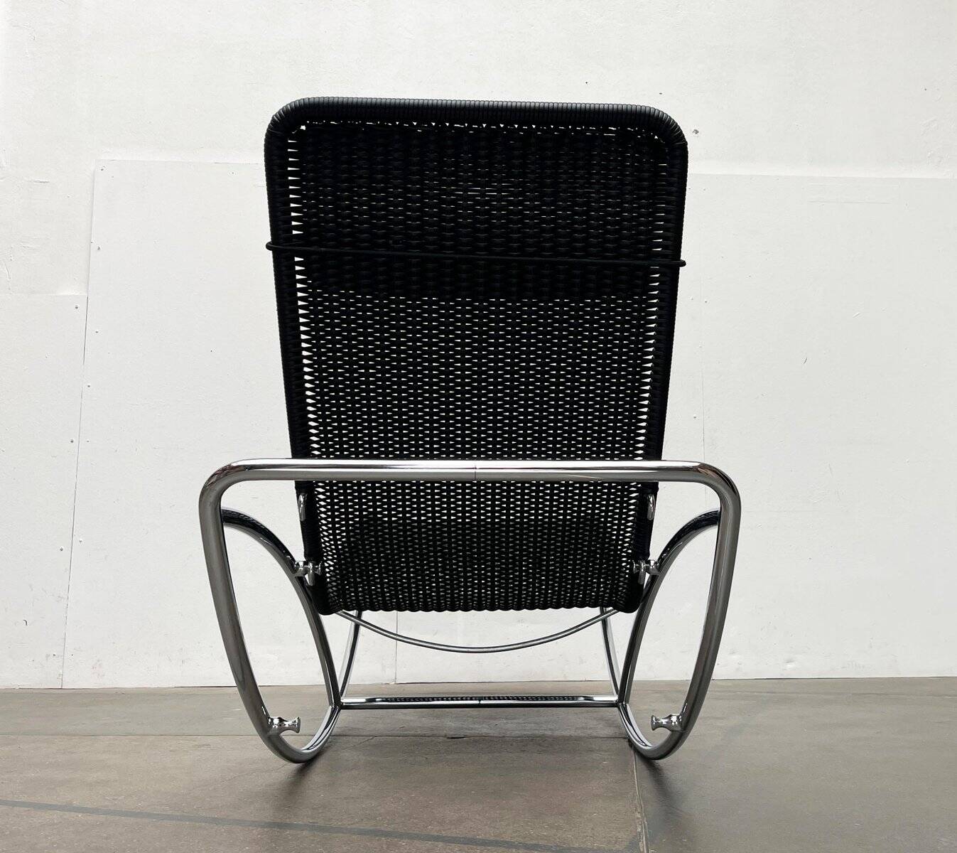 Vintage chaise longue model S 828 in tubular steel by Torben Skov for Thonet, 1980s.