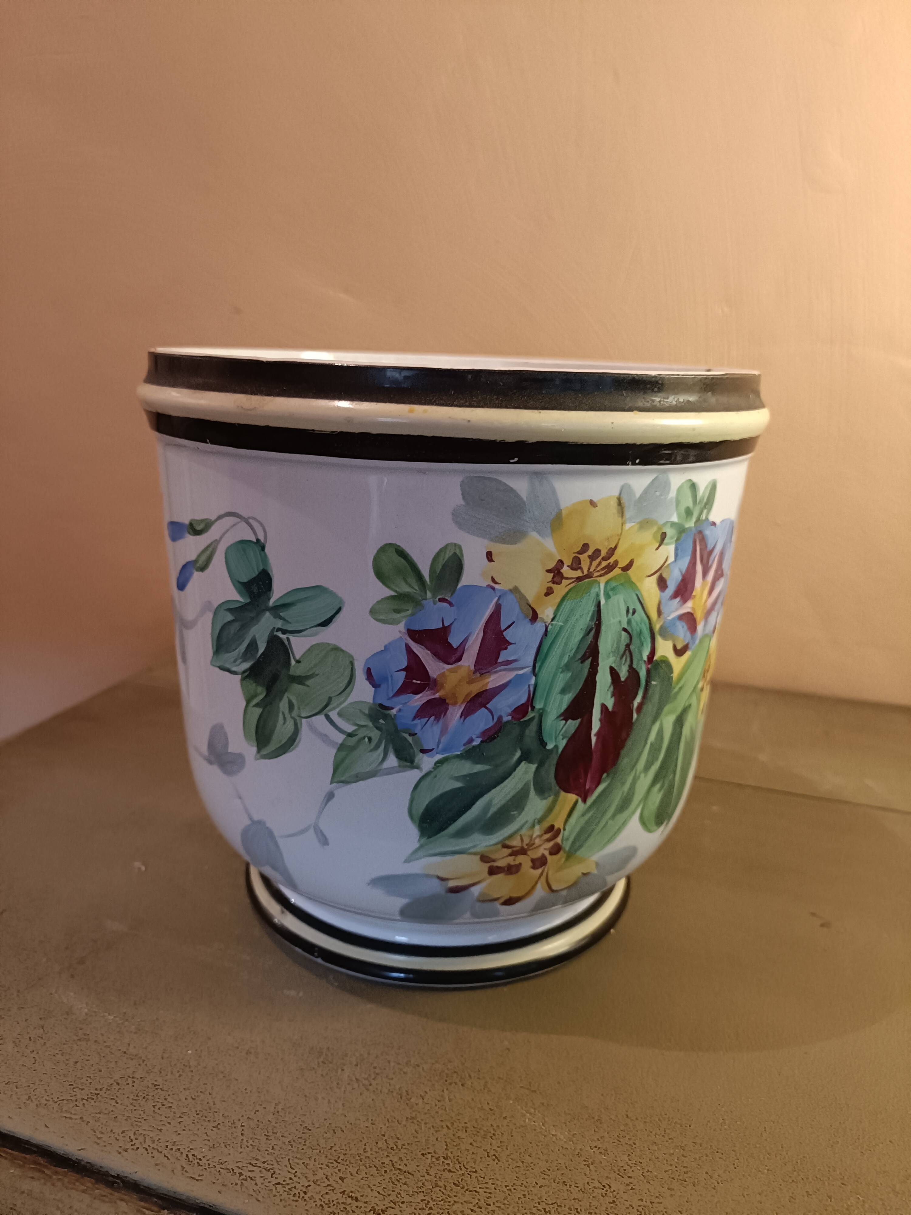 Porcelain pot cover