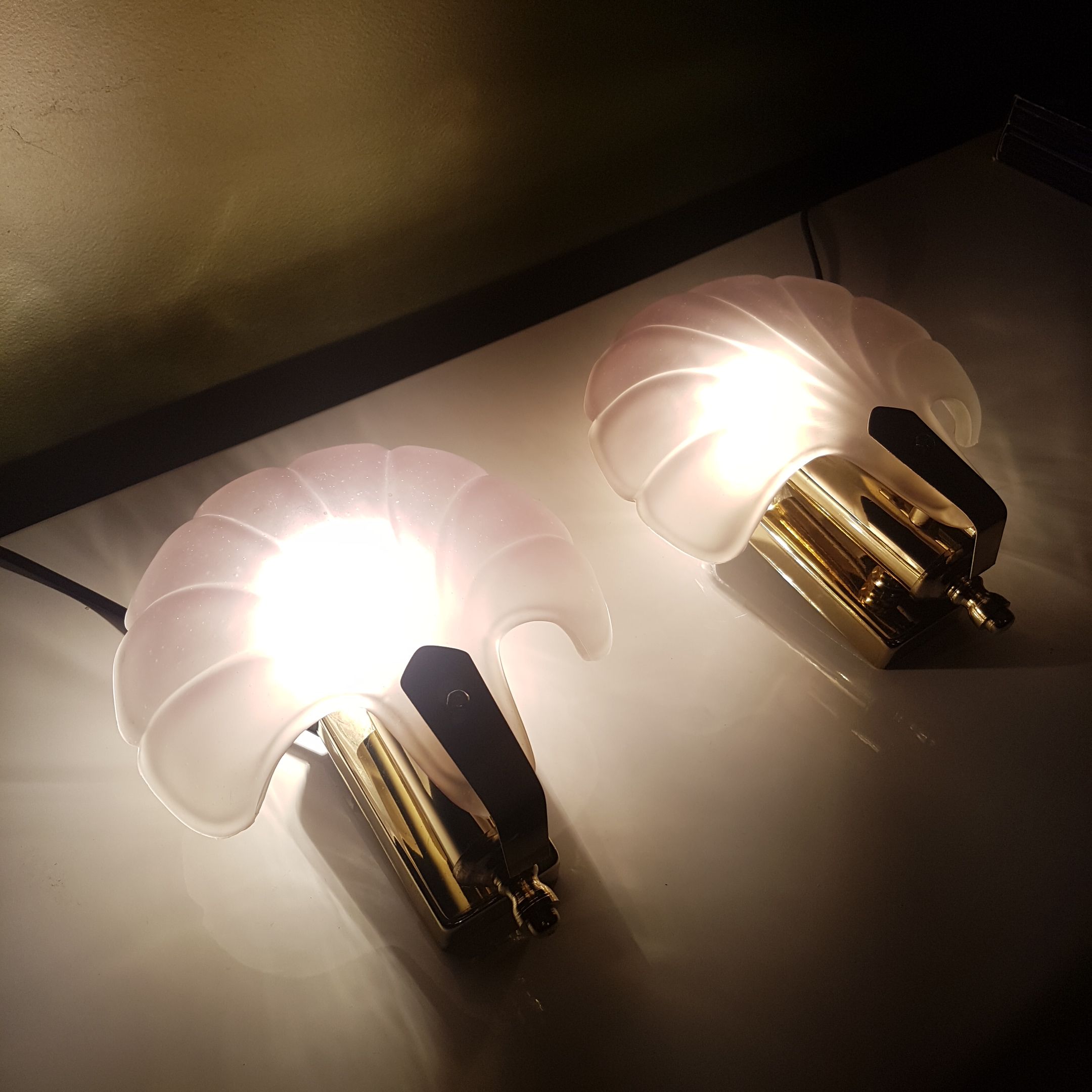 Pair of sconces shell pressed glass sand and golden steel 1970