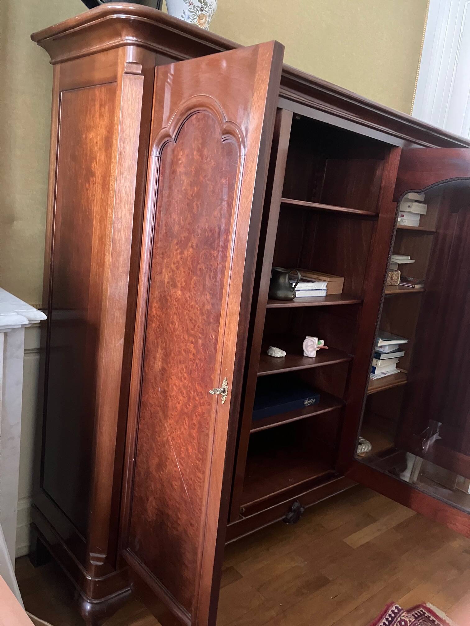 biblothèque allant ou pas avec un bureau