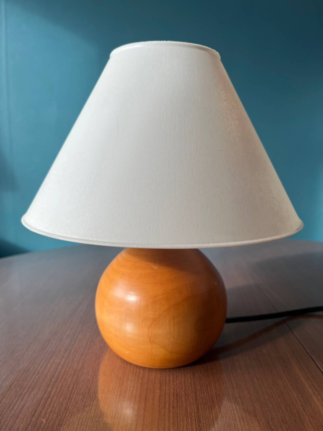 Pair of solid wood ball lamps