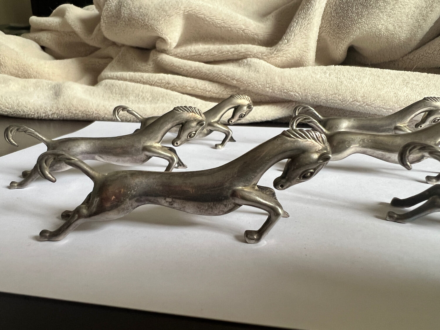 Set of 6 knife holders