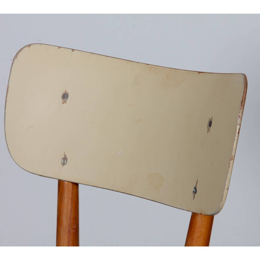Chaise vintage en bois produite par Ton, 1960