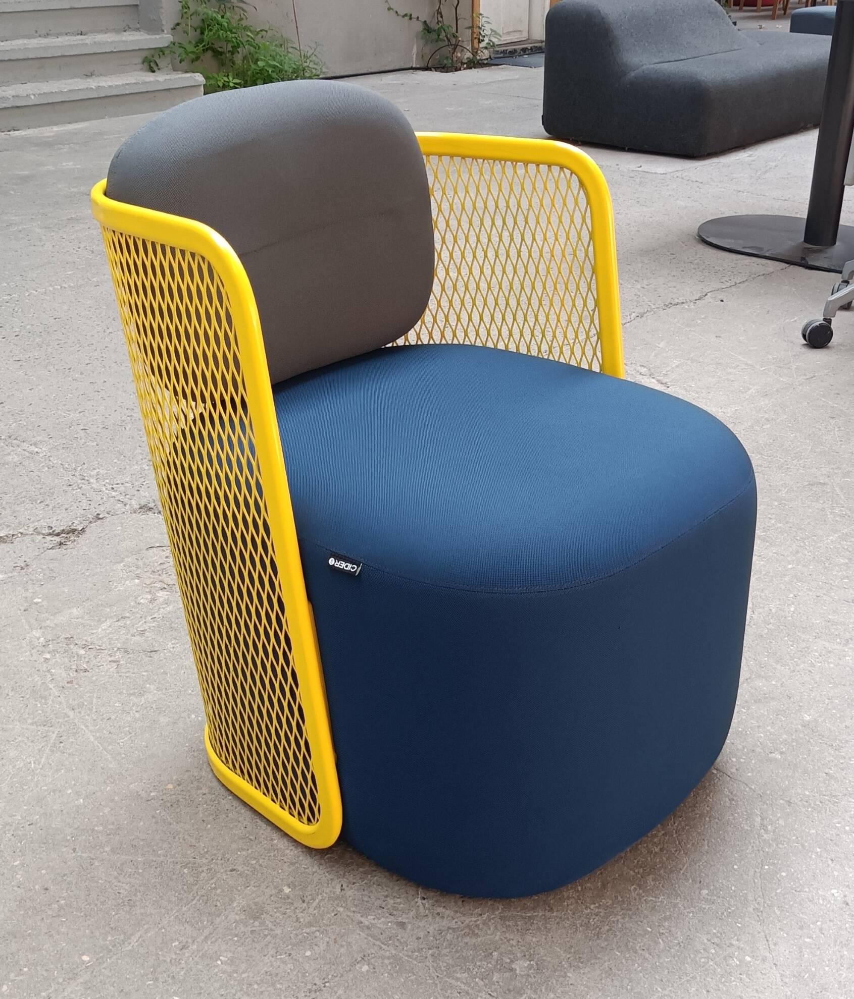 CIDER Ingrid armchair in yellow and blue
