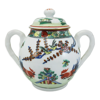Chinese porcelain sugar pot