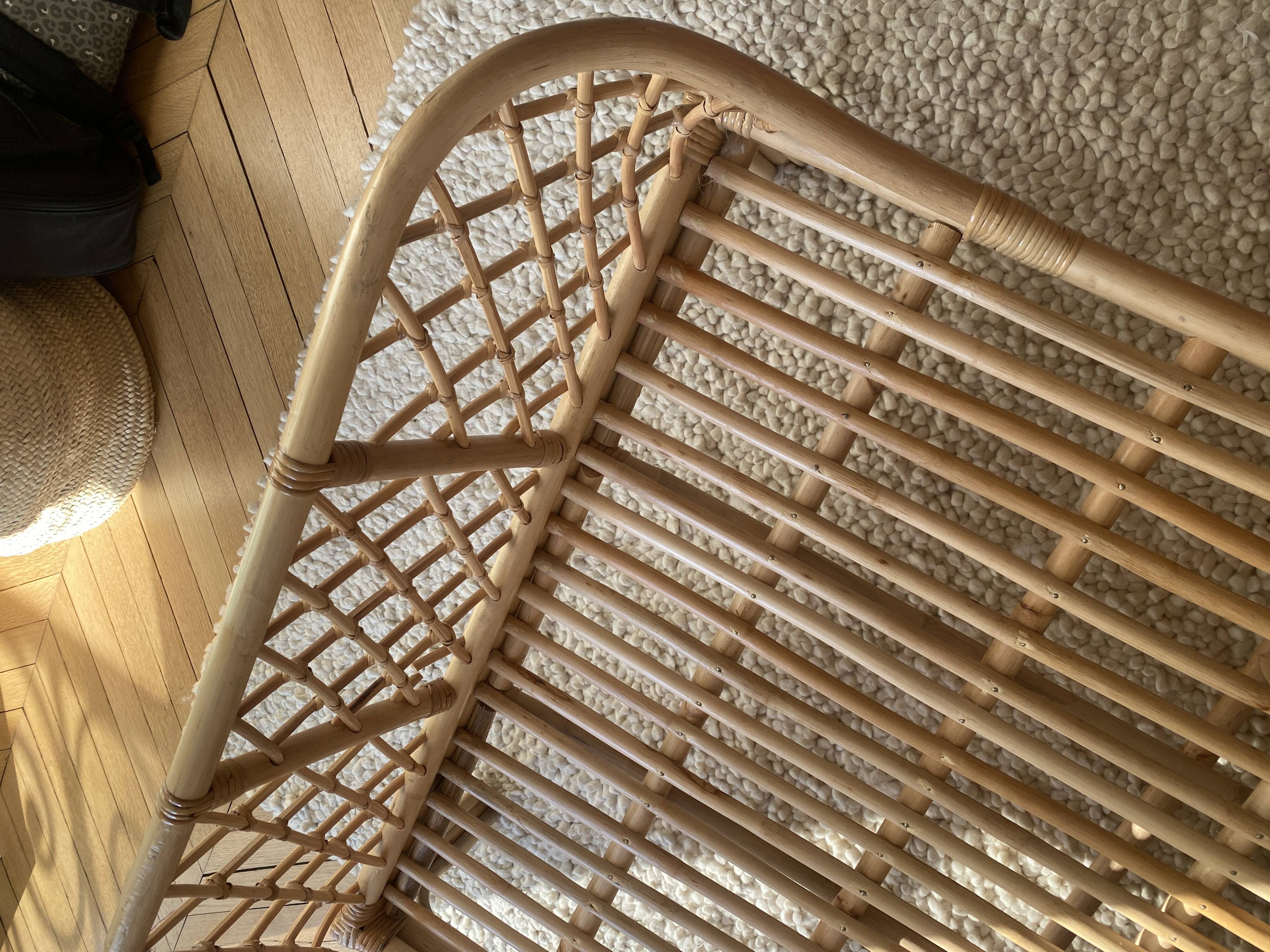 Rattan bed