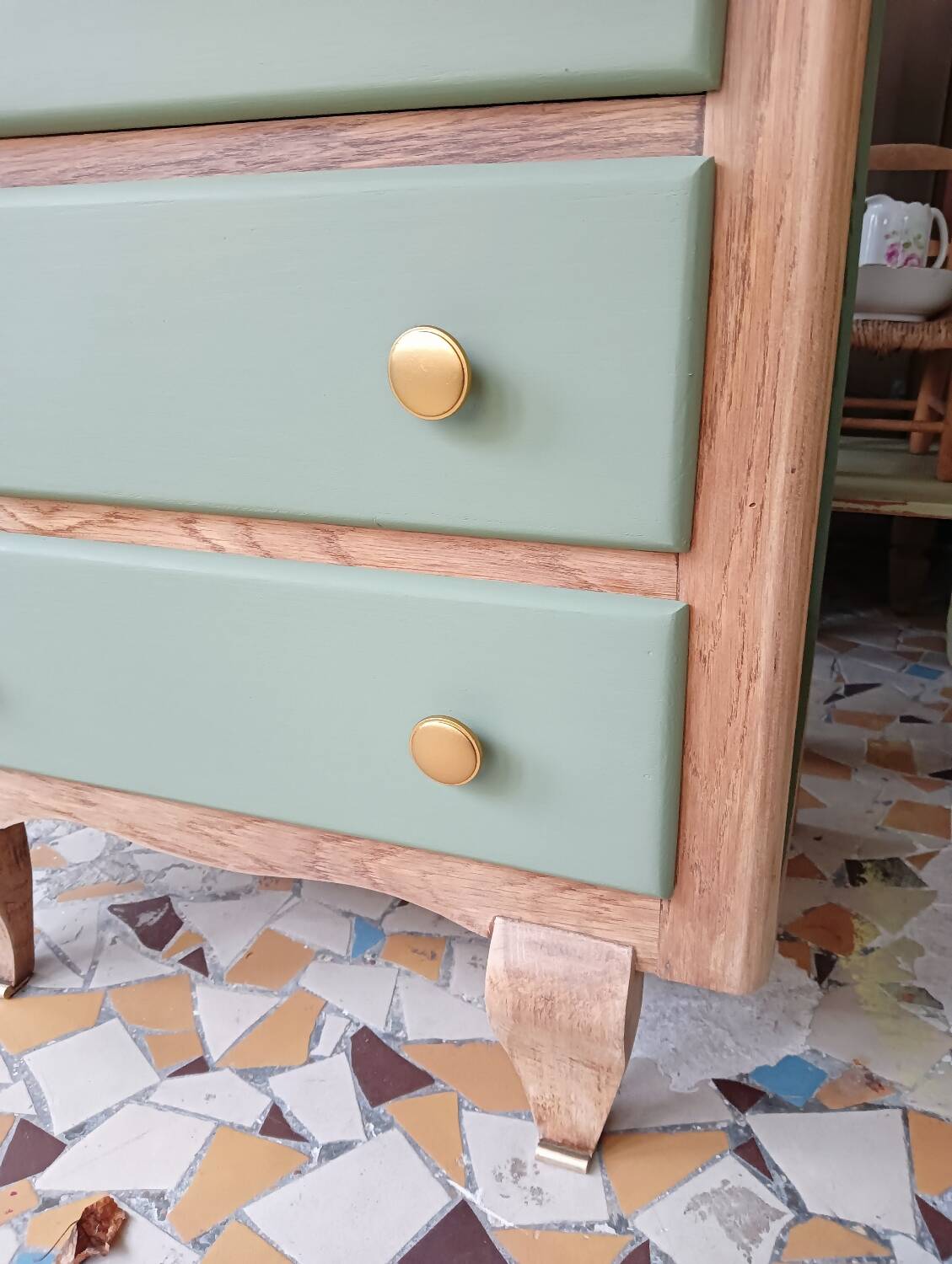 Vintage chiffonier