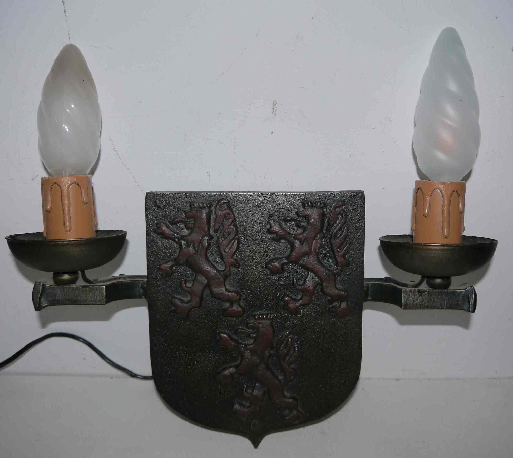 Pair of heraldic coat of lamp for the 60's century