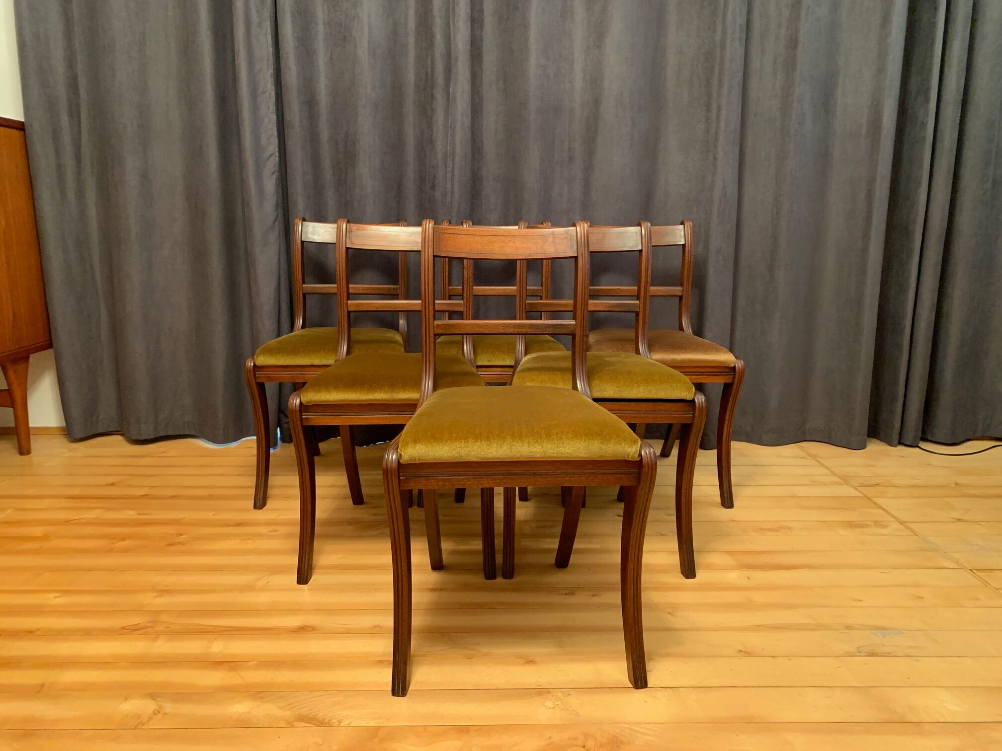 Ensemble de six chaises Regency Bevan Funnell Ltd Reprodux Angleterre années 1970