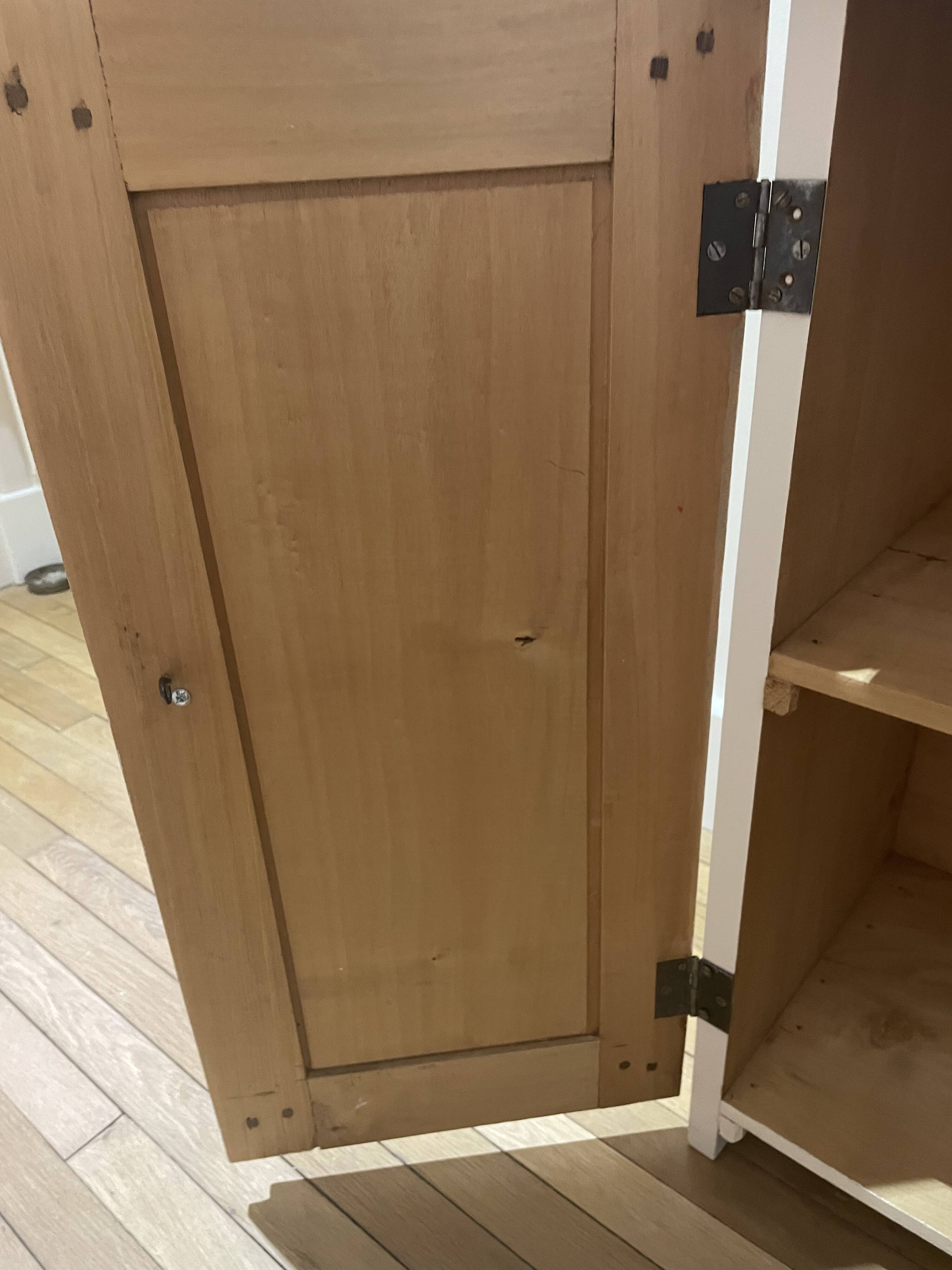 Vintage Parisian buffet 260206