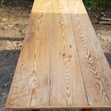 Farm table