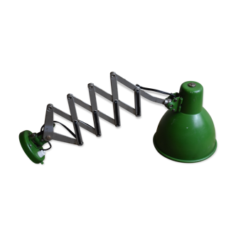 Green accordion articulated lamp
