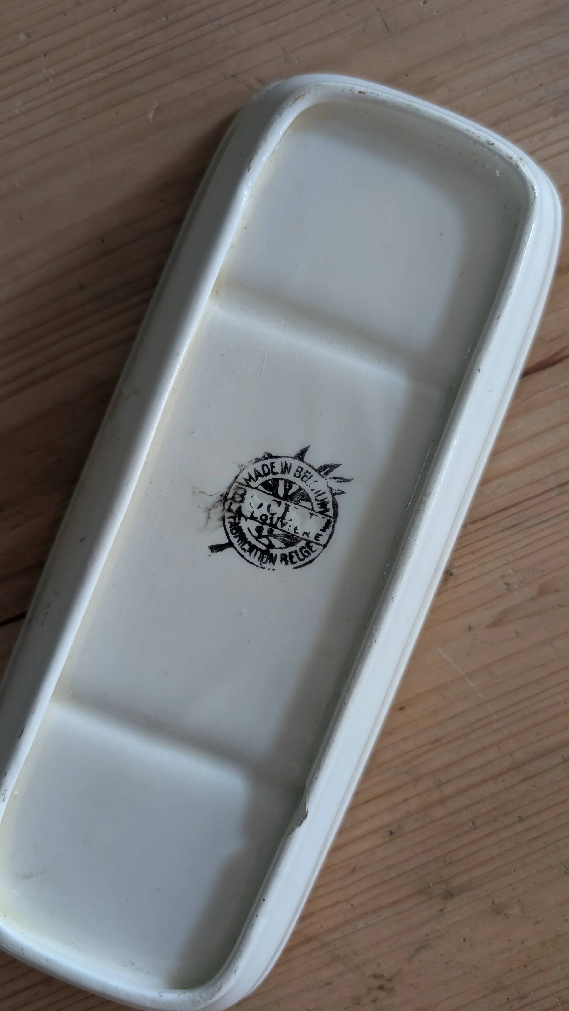 Ceramic soap dish - Boch La Louvière