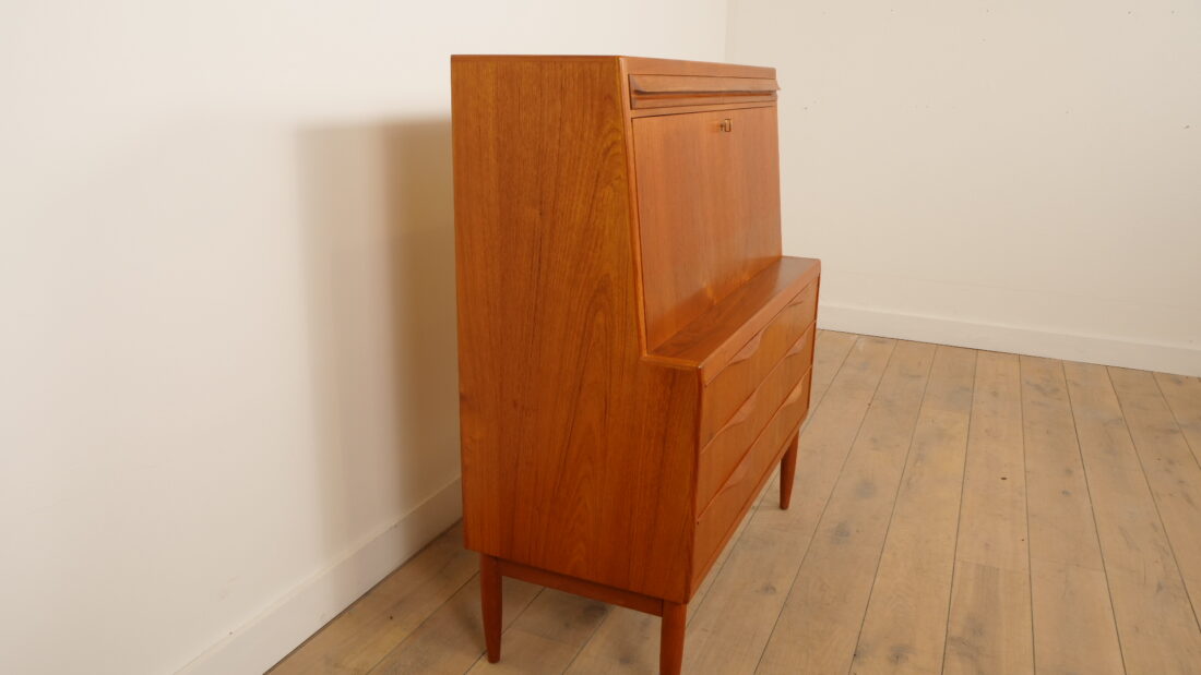 Vintage writing desk | Erling Torvits | Teak | 104 cm