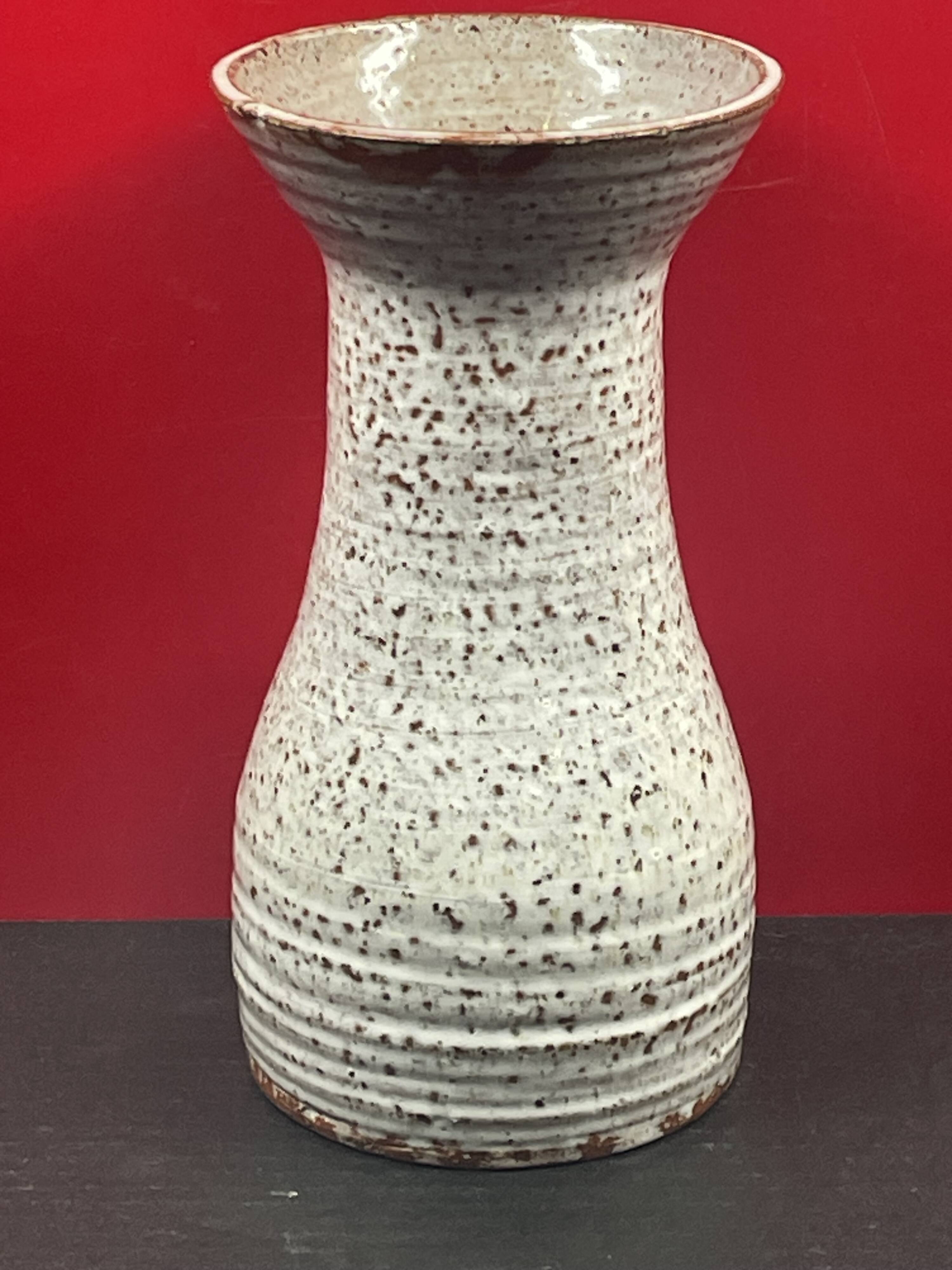 Contemporary ceramics likely to be identified Vallauris