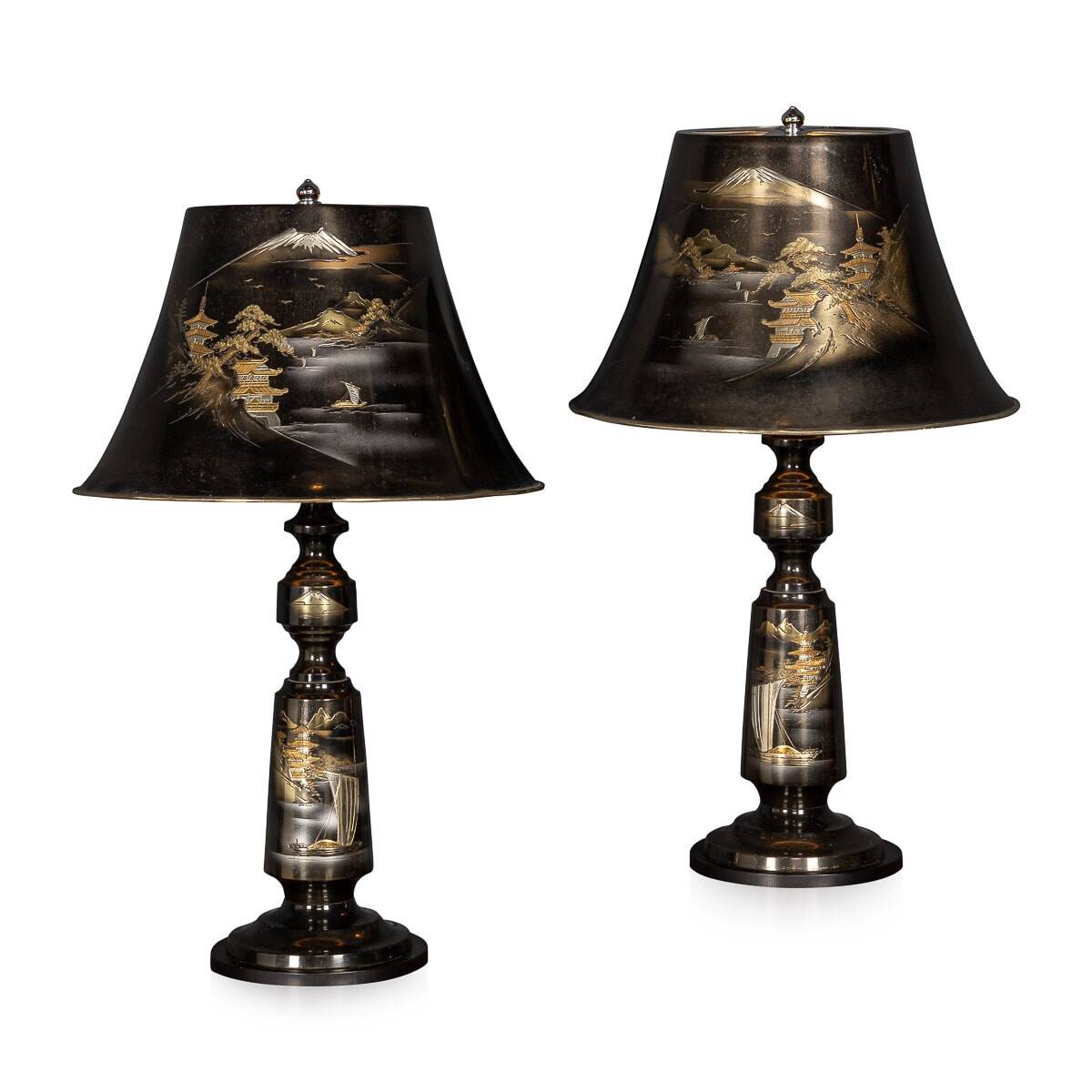 Mid 20thc japanese pair of lacquered table lamps c.1960
