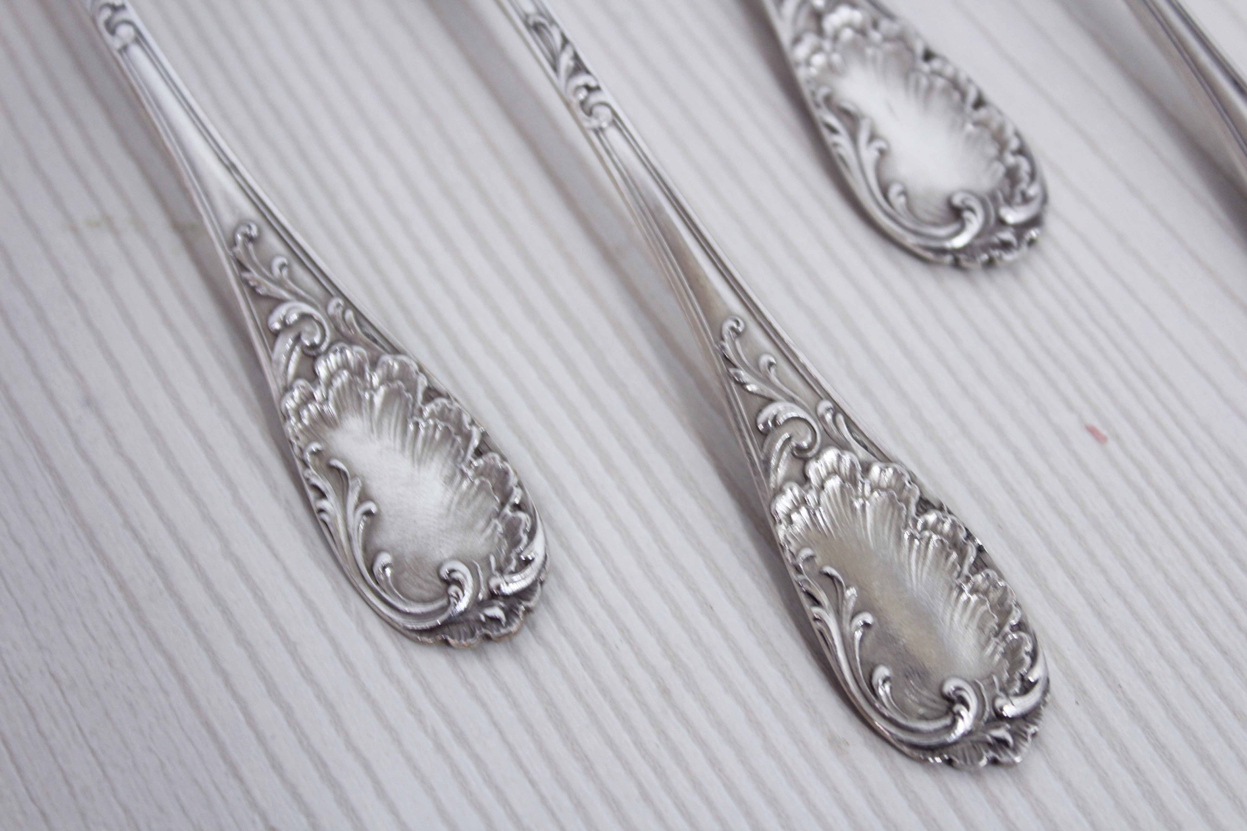 Set de 37 couverts Emile Puiforcat en argent massif