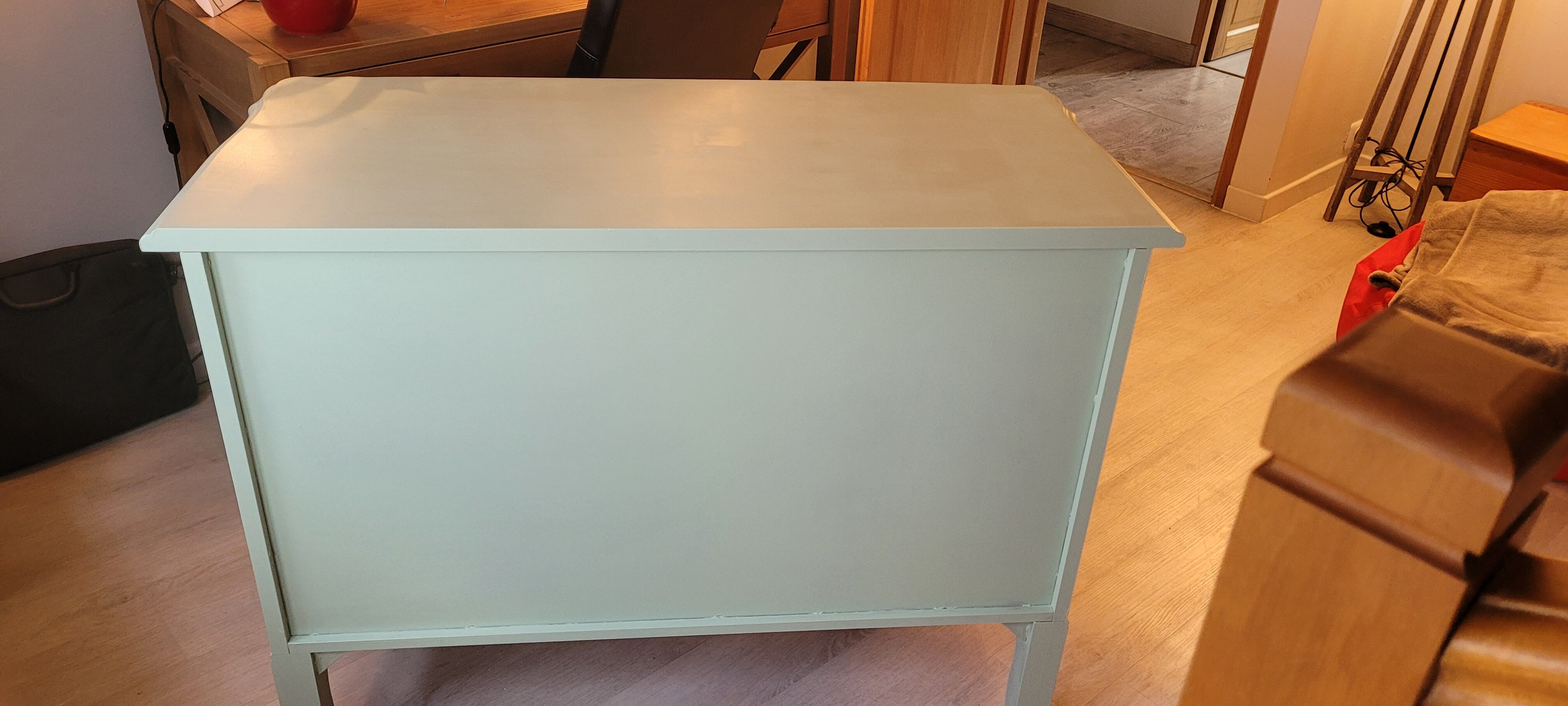 Louis XV style chest of drawers