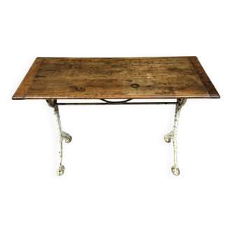 Based on work from the Arras foundries around 1880: bistro table