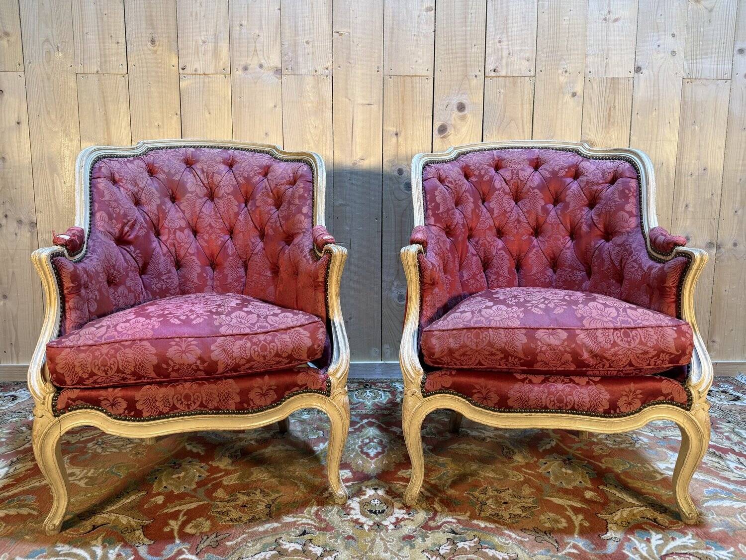 Pair of gondola armchairs in Louis XV style with highlighted wood.